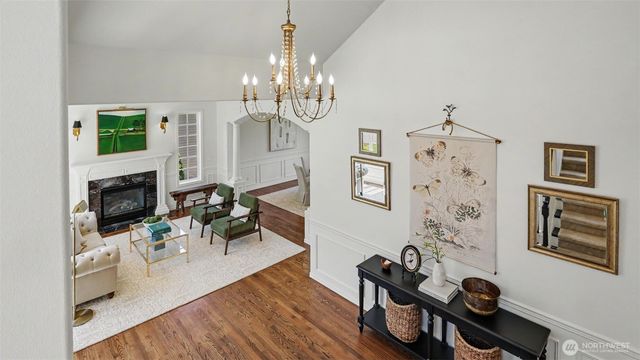 24128 NE 1st Place, Sammamish, WA 98074