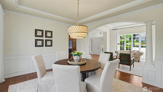 24128 NE 1st Place, Sammamish, WA 98074