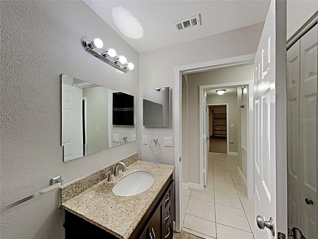 11958 LARK SONG LOOP, Riverview, FL 33579