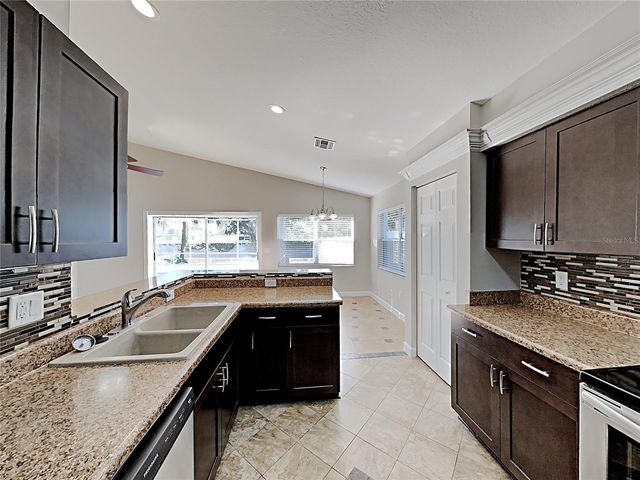 11958 LARK SONG LOOP, Riverview, FL 33579