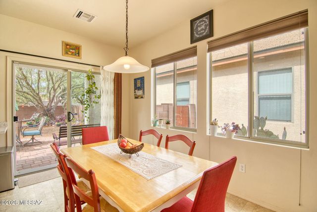 874 E Catkins Place, Sahuarita, AZ 85629