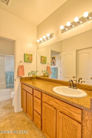 874 E Catkins Place, Sahuarita, AZ 85629