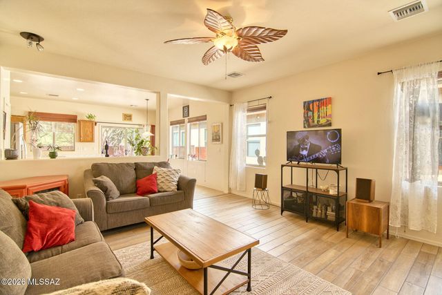 874 E Catkins Place, Sahuarita, AZ 85629