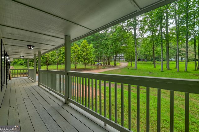 232 Chestnut Gap Road, Blue Ridge, GA 30513