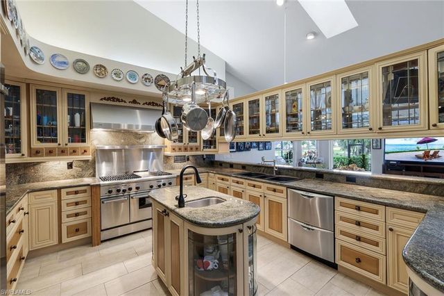 16861 Fox Den, Fort Myers, FL 33908