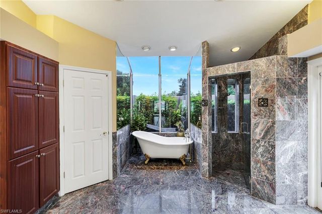 16861 Fox Den, Fort Myers, FL 33908