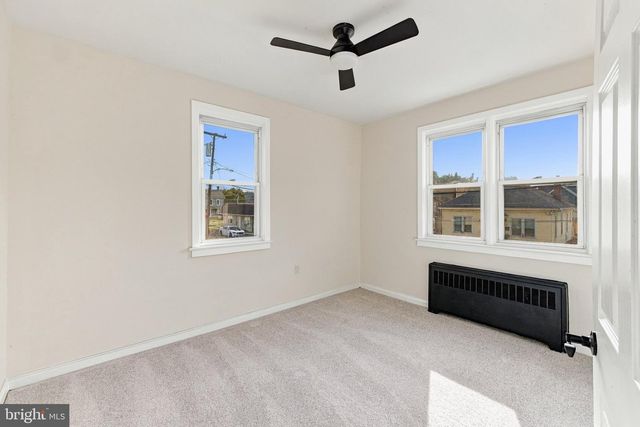 17 W WOOD ST, Paulsboro, NJ 08066