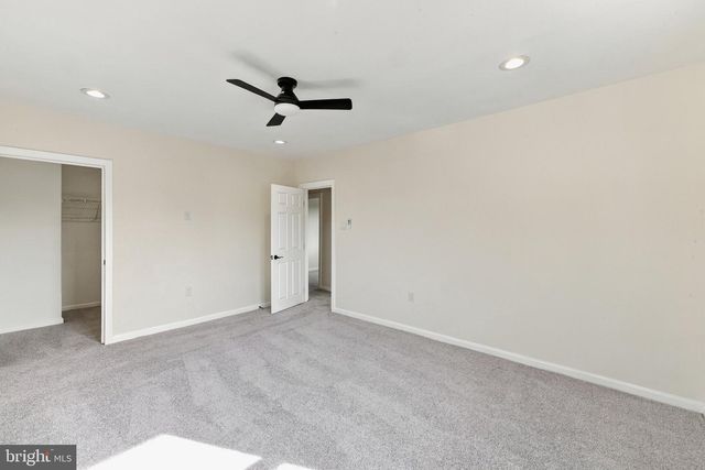 17 W WOOD ST, Paulsboro, NJ 08066