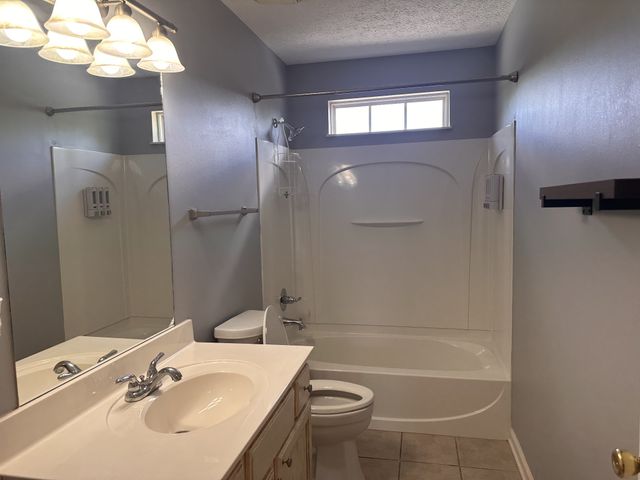 121 Vintage Cir, Hendersonville, TN 37075
