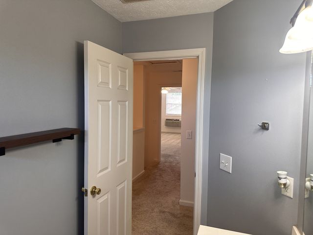 121 Vintage Cir, Hendersonville, TN 37075