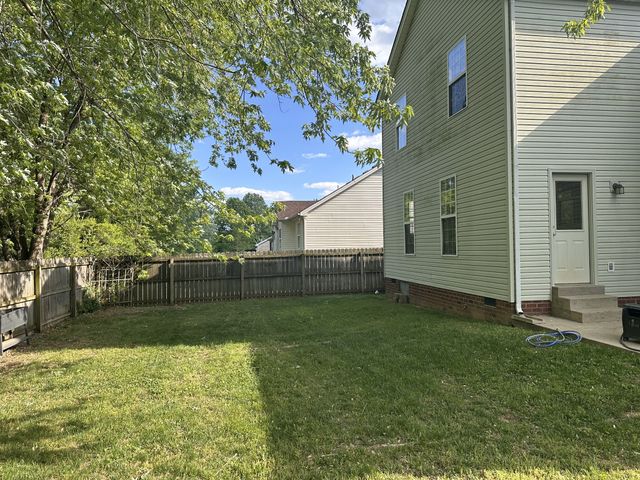 121 Vintage Cir, Hendersonville, TN 37075