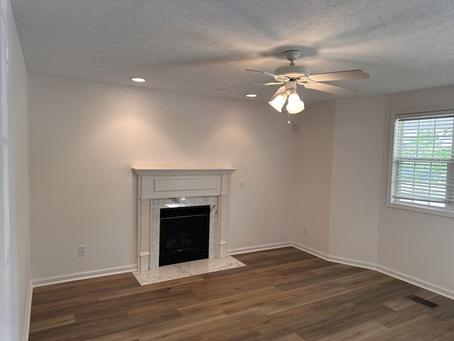 121 Vintage Cir, Hendersonville, TN 37075