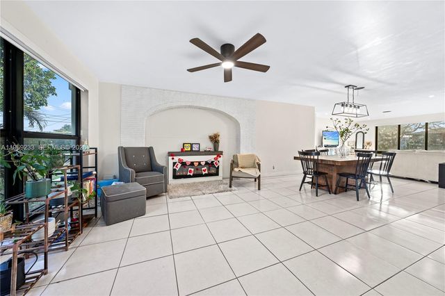 7835 W 16th Ct, Hialeah, FL 33014