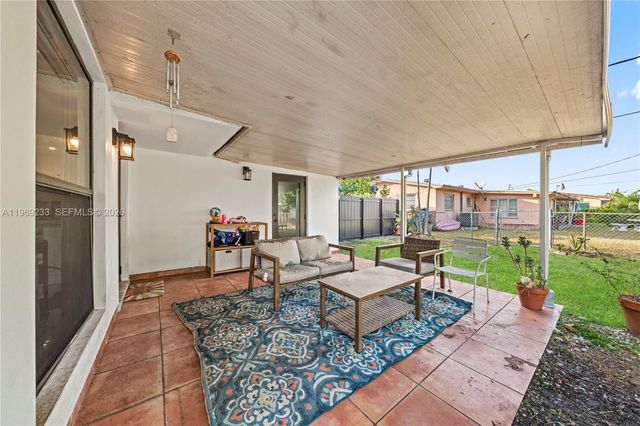 7835 W 16th Ct, Hialeah, FL 33014