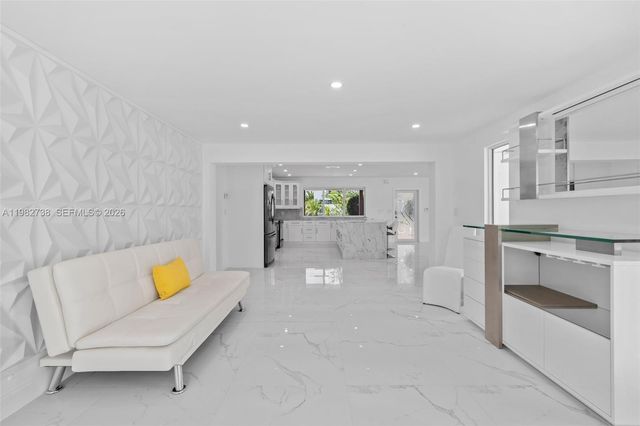 2816 NE 35th St, Fort Lauderdale, FL 33306