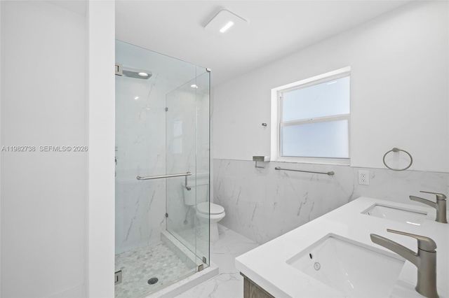 2816 NE 35th St, Fort Lauderdale, FL 33306