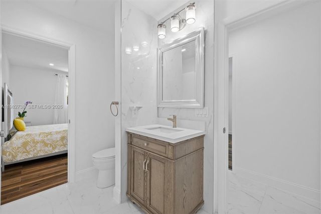 2816 NE 35th St, Fort Lauderdale, FL 33306