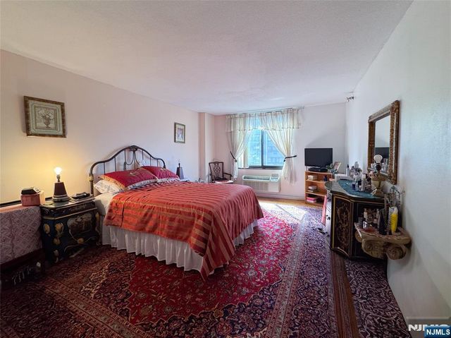 316 Prospect 11J, Hackensack, NJ 07601