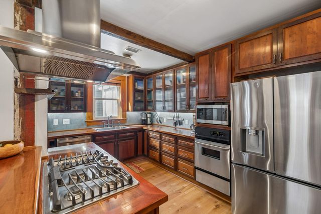 81 Gordon Street, Charleston, SC 29403