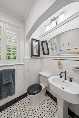 81 Gordon Street, Charleston, SC 29403