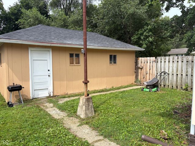 2016 Washington Avenue, Terre Haute, IN 47803