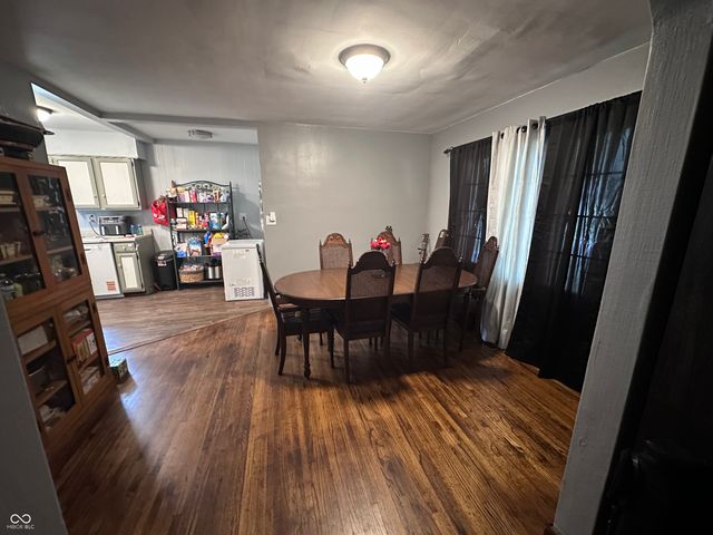 2016 Washington Avenue, Terre Haute, IN 47803