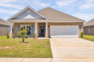 7348 Shearwater Way, Ocean Springs, MS 39564