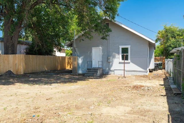 561 Washington, Pomona, CA 91767