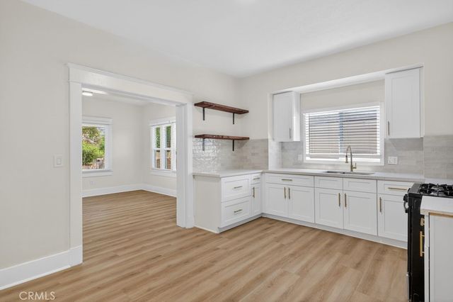561 Washington, Pomona, CA 91767