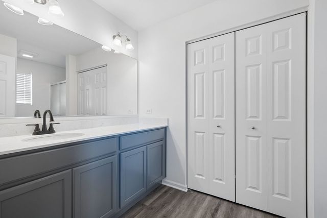 26208 S White Oak Trail, Channahon, IL 60410