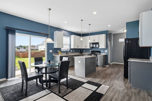26208 S White Oak Trail, Channahon, IL 60410