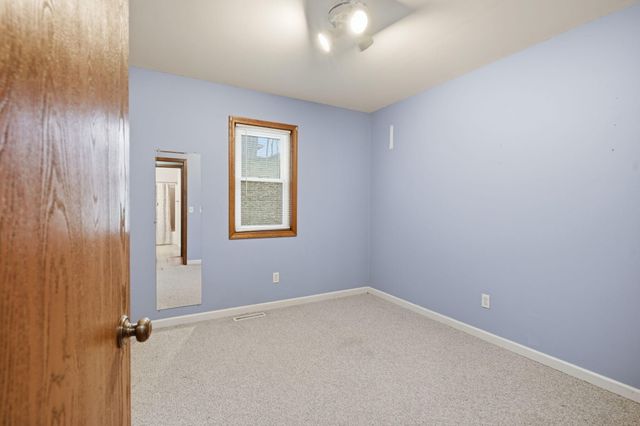 215 3rd Street, Fenton, MI 48430