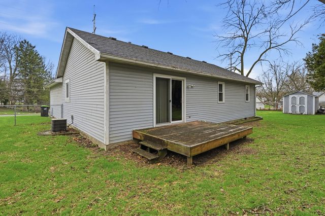215 3rd Street, Fenton, MI 48430