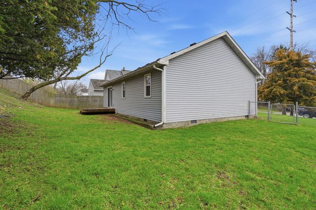 215 3rd Street, Fenton, MI 48430