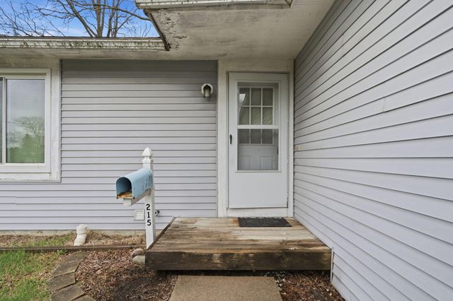 215 3rd Street, Fenton, MI 48430