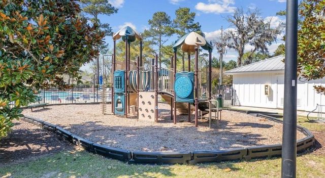 327 Trestle Way, Conway, SC 29526
