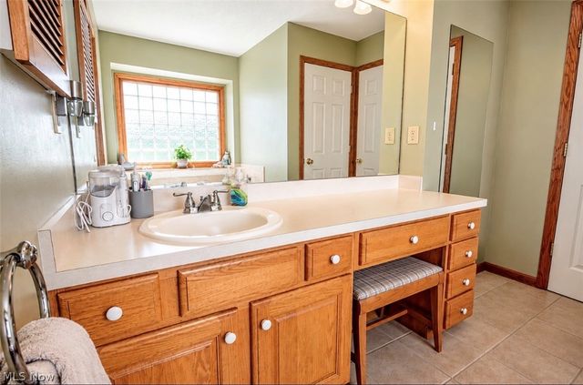113 Barrington Court, Elyria, OH 44035