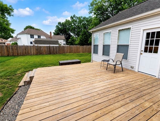 113 Barrington Court, Elyria, OH 44035