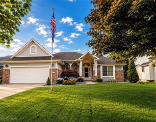 113 Barrington Court, Elyria, OH 44035