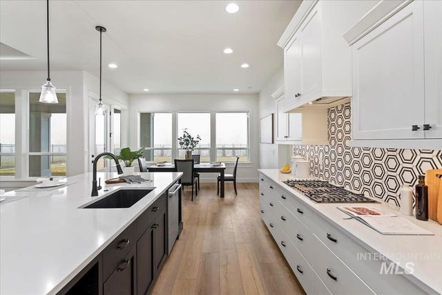 9953 S Peregrine Falcon Ave, Nampa, ID 83686