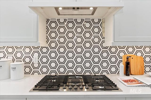 9953 S Peregrine Falcon Ave, Nampa, ID 83686