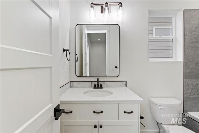 9953 S Peregrine Falcon Ave, Nampa, ID 83686