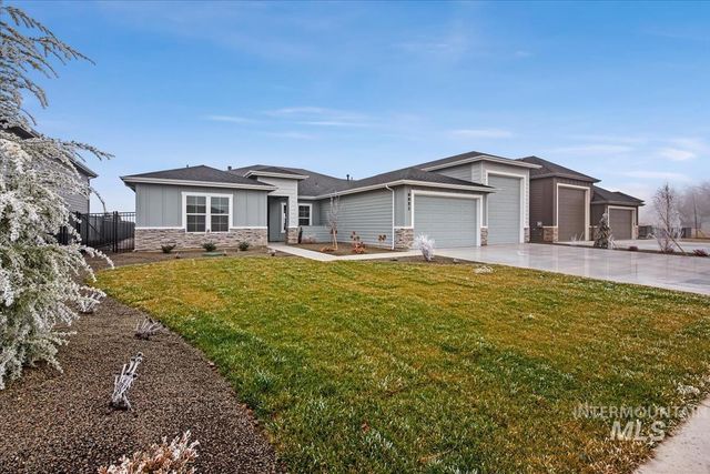 9953 S Peregrine Falcon Ave, Nampa, ID 83686