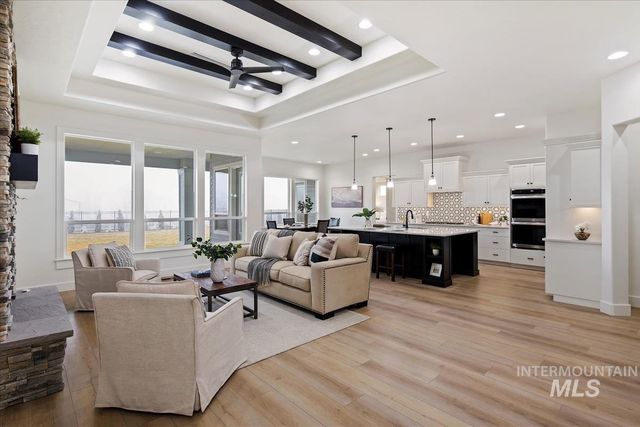 9953 S Peregrine Falcon Ave, Nampa, ID 83686