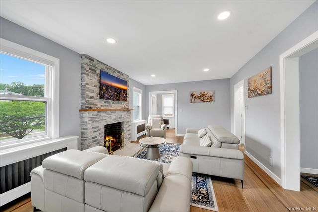 210 Rumsey Road, Yonkers, NY 10705