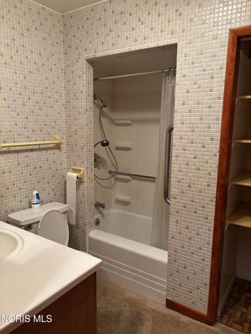 1039 Keeler Street, Maumee, OH 43537