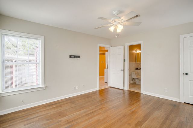 2604 Wayside Avenue, Fort Worth, TX 76110