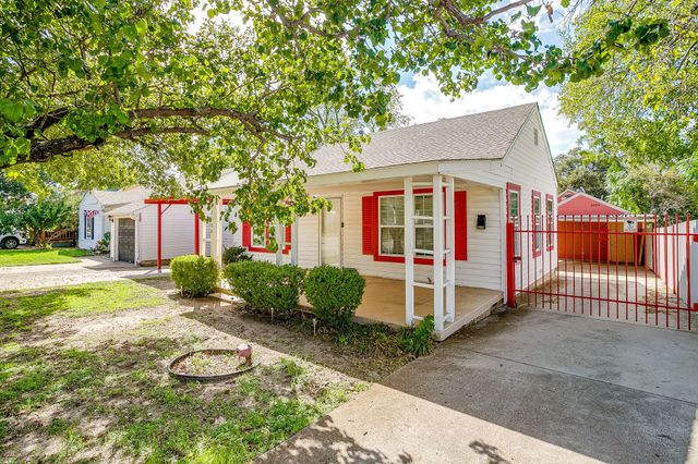 2604 Wayside Avenue, Fort Worth, TX 76110