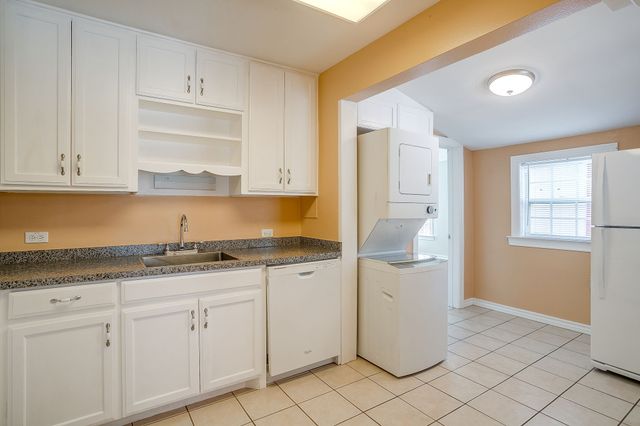 2604 Wayside Avenue, Fort Worth, TX 76110