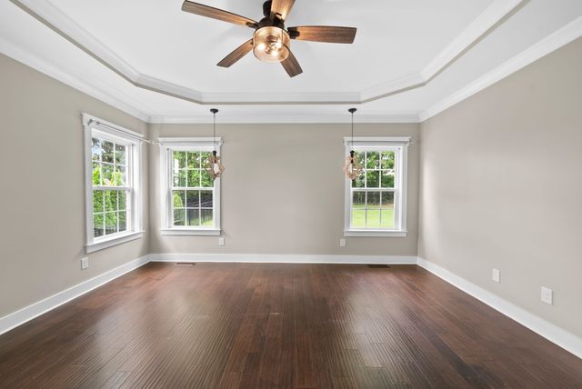 1387 Round Hill Ln, Spring Hill, TN 37174